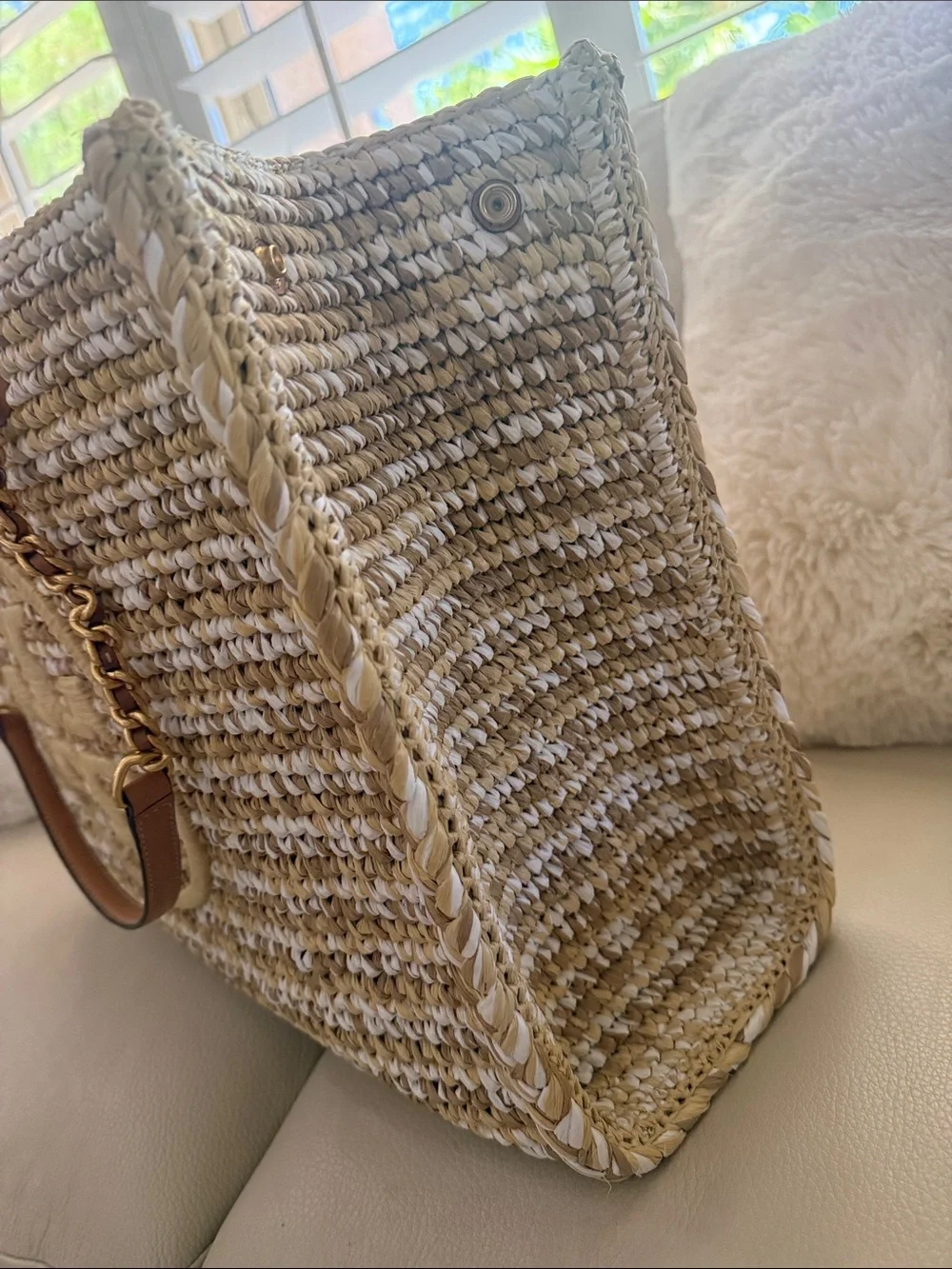Tory Burch Woven Straw Logo Tote in Natural and Beige